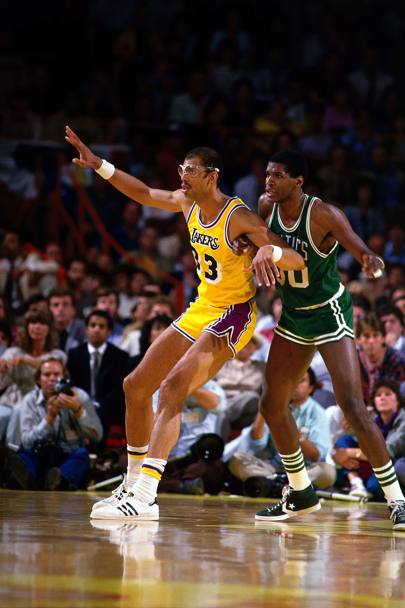 1984: Kareem contro Robert Parsih nelle Finals tra Lakers e Celtics. Il titolo va a Boston